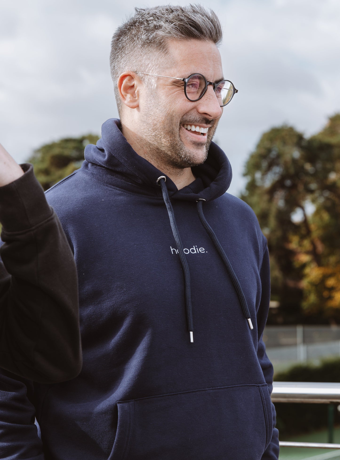 simple. hoodie. oxford-navy.