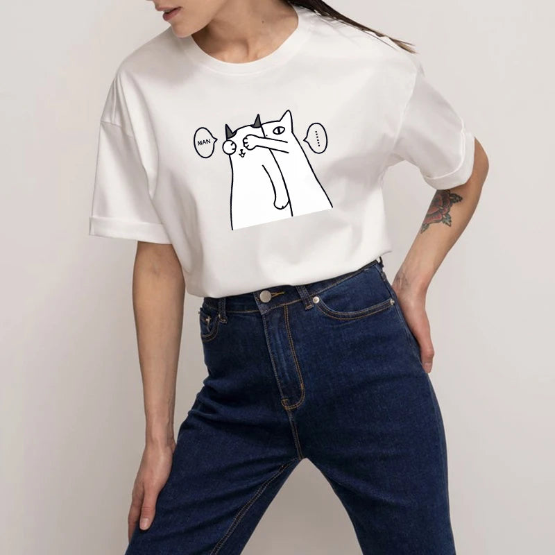 White women short-sleeve shirt with cat graphic print on the chest