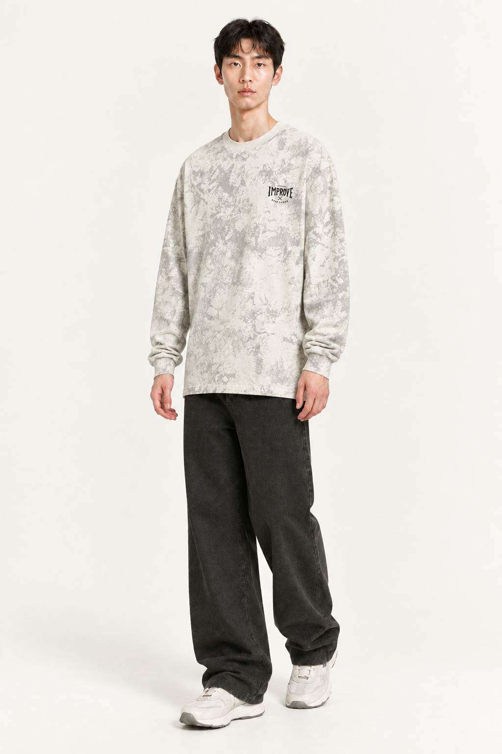 Cream patterned fashion pose